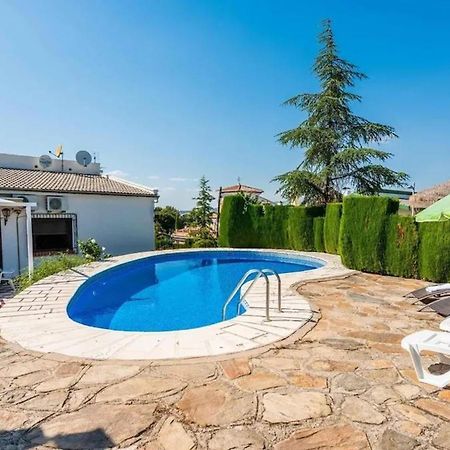 Spacious Villa With Private Pool In Моначиль Экстерьер фото